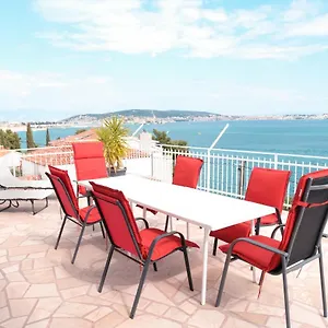 apartment-nede.hotels-in-trogir.com/