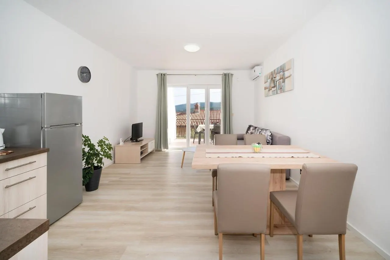 Apartments Oriana Rabac